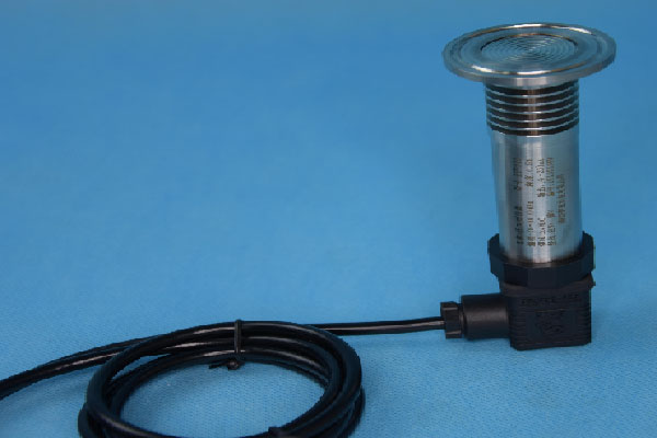 BYP330卡箍平膜压力变送器